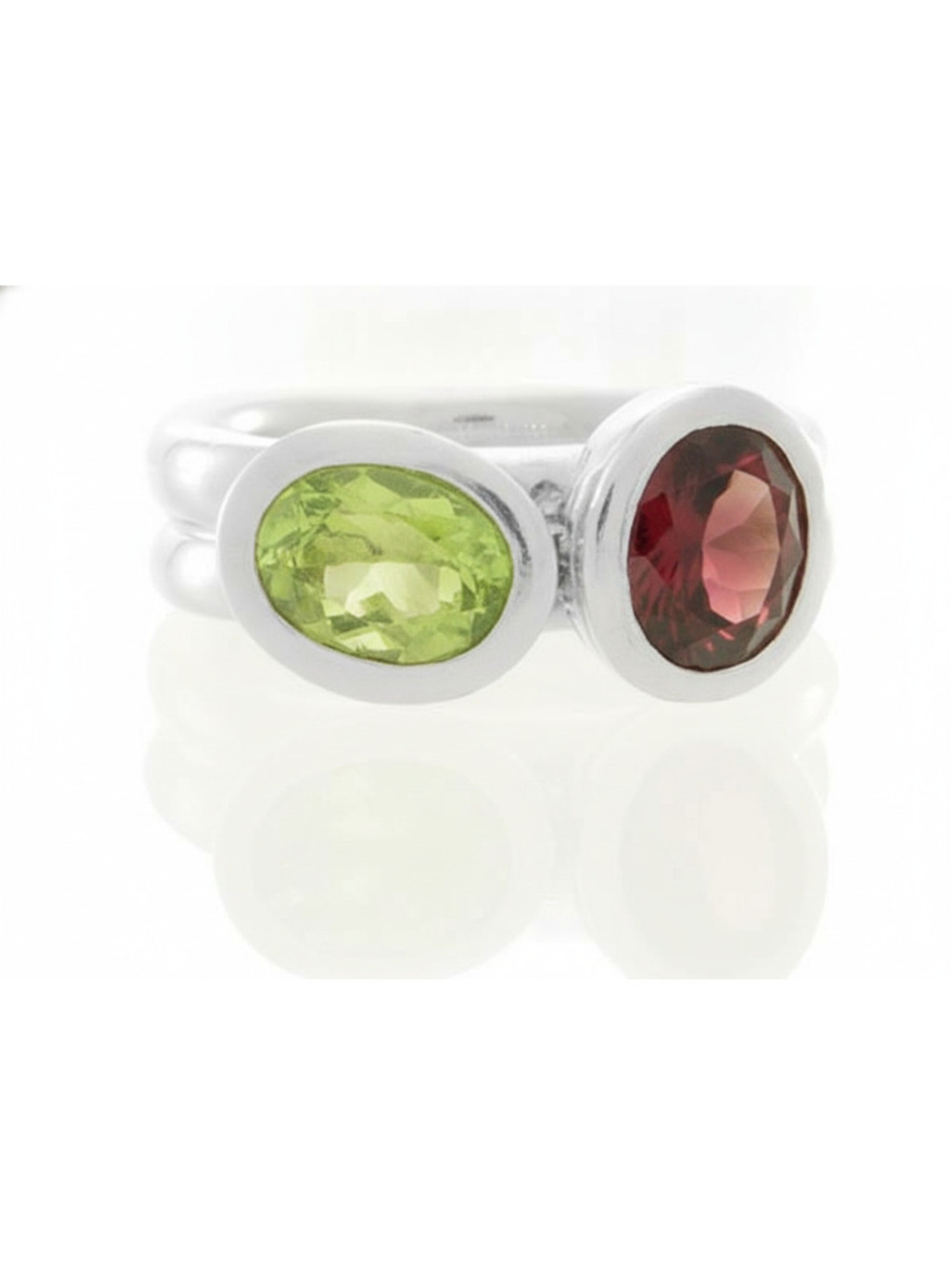 Philip Andre Sterling Silver Garnet & Peridot Ring size 7